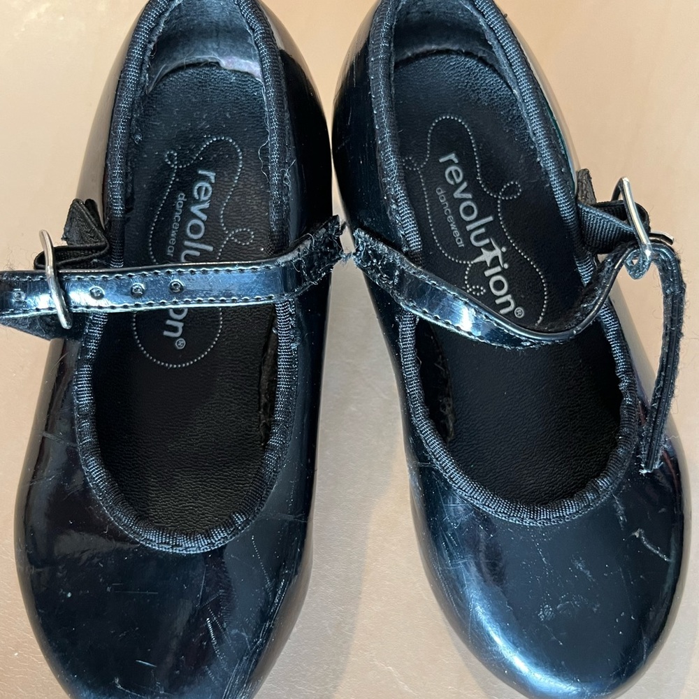 Tap kids shoes sz 10 GUC